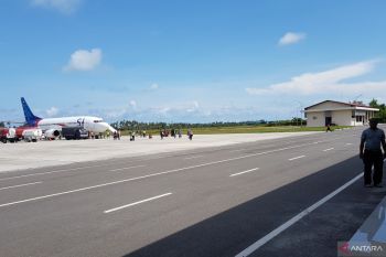 DPRD Natuna desak pemerintah turunkan harga tiket pesawat