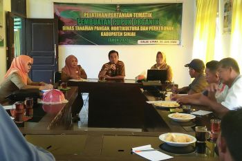 Dinas TPHP Sinjai latih petani buat pupuk organik jaga kemandirian