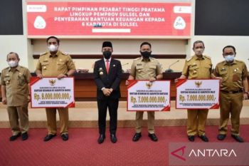 Pemprov bantu keuangan tiga kabupaten di Sulsel sebesar Rp22 miliar