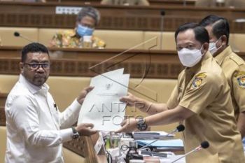 Pengambilan Keputusan Pembahasan 5 RUU Provinsi