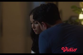 Estelle Linden jadi orang ketiga dalam serial drama "Dilema"
