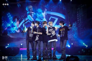 Grup K-pop TXT akan konser di Jakarta