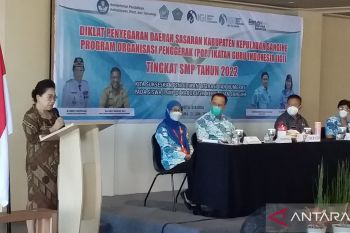 Penjabat Bupati Sangihe meminta guru menjadi teladan bagi siswa