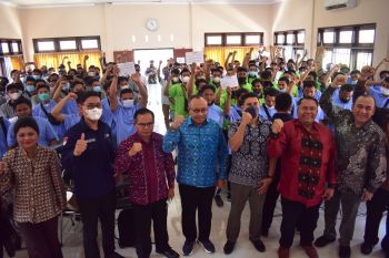 150 calon PMI NTB diberangkatkan gunakan pesawat sewaan