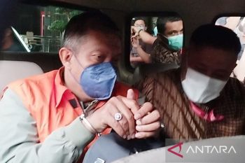 KPK memperpanjang masa penahanan Haryadi Suyuti dan kawan-kawan