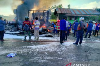 Sebuah kios BBM terbakar di Malinau