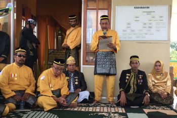 Haul dan penabalan Raja Kubu