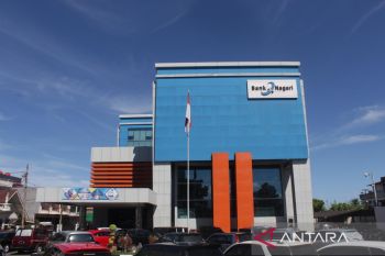 Dirut: sebelum indikasi naiknya suku bunga, segera realisasikan perbaharuan atau pindah pinjaman ke Bank Nagari
