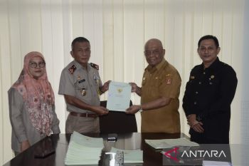 Pemkab Agam terima 129 persil sertifikat tanah aset daerah