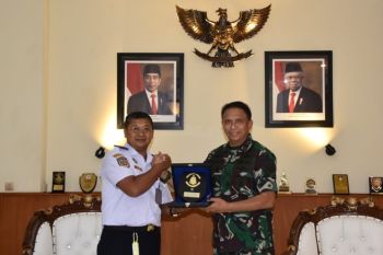 Poltekpel Sulut pererat kerja sama Lantamal VIII