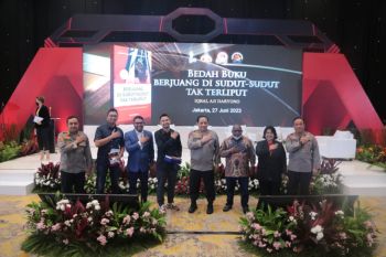 Akpol 96 luncurkan Buku "Berjuang di Sudut-sudut Tak Terliput"