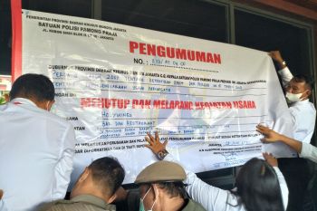 Satpol PP DKI Jakarta segel Holywings Tanjung Duren