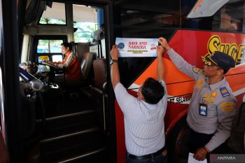 Nekat terima suap, pegawai kontrak baru satu tahun kerja dipecat