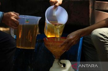 Pembelian minyak goreng curah di Tanjungpinang dibatasi maksimum10 kg per hari