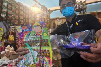 Jajanan Jadul jajakan produk "90-an" di Jakarta Fair