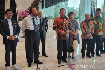 Surya Paloh ingin MPR undang para capres 2024 sampaikan visi dan misi