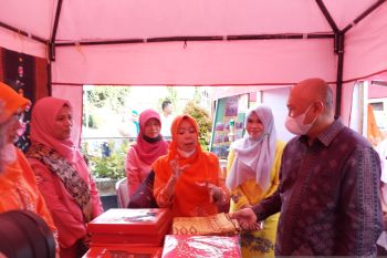 Menteri Teten Masduki berikan apresiasi untuk Koperasi Pusako Minang Bukittinggi