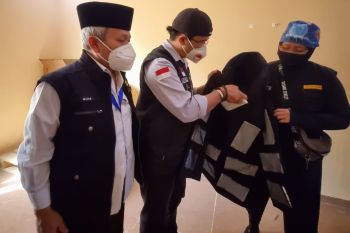 Tim pengawas haji siapkan rompi penurun suhu cegah cuaca panas