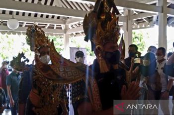 Gibran minta penerbangan reguler luar negeri dari Solo