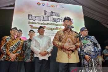 Polri "uri-uri" wayang kulit