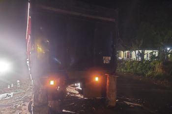 Dua lakalantas dengan truk batu bara di Jambi akibatkan dua pengendara motor tewas