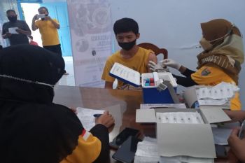 Pemkab Batang optimalkan vaksinasi COVID-19 di tempat keramaian