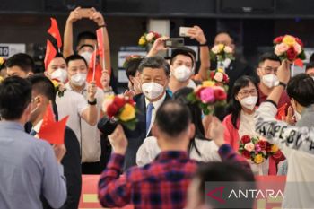 Usai bertemu Xi Jinping, Legislator Hong Kong positif COVID