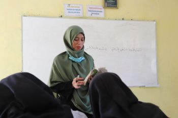 PT Jasmine Natural Kosmetik gandeng Dompet Dhuafa salurkan bantuan bagi guru honorer