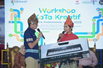 Sandiaga Uno semangati remaja sebatang kara di Pariaman jadi pemusik hebat