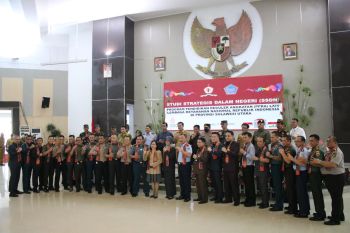 Dikunjungi Lemhanas, Wagub sebut penduduk Sulut bahagia, ekonomi tumbuh positif