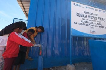 IDSurvey dukung pengadaan air bersih dan listrik warga Papagarang