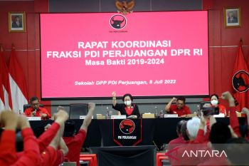 Megawati perintahkan fraksi PDI Perjuangan turun ke masyarakat