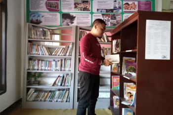 Pejeruk Mataram tingkatkan fasilitas perpustakaan dorong minat baca