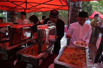 Warga Indonesia takbiran Idul Adha di KBRI Beijing