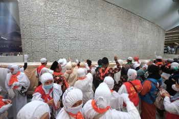 Tim kesehatan beri pertolongan cepat jamaah haji Indonesia di Mina