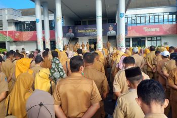 Pemprov Malut ingatkan seluruh ASN jangan tambah libur Idul Adha