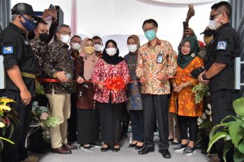 Bupati Sleman harapkan pasar rakyat mampu bersaing dengan pasar modern