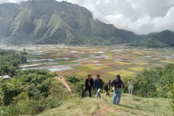 Suhu di kaki Gunung Rinjani 12 derajat Celsius