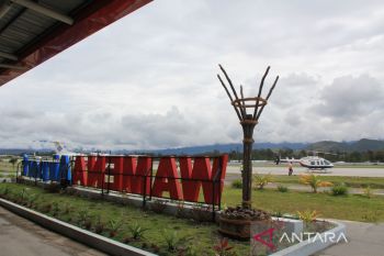 Bandara Wamena berlakukan pemeriksaan vaksin booster bagi penumpang