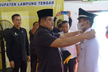 Bupati Lampung Tengah lantik Kepala Kampung Pujodadi
