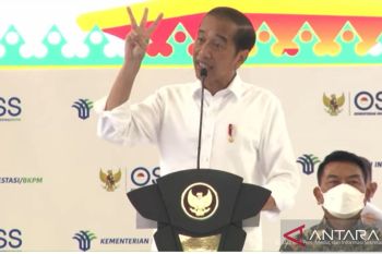 Jokowi: Rp185 triliun dana KUR 2022 belum tersalurkan