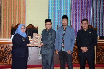 Bupati Bengkalis serahkan KUA-PPAS
