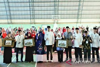 Tingkatkan kesejahteraan Pengajar, 930 Guru Non PNS terima bantuan Pemkot Bukittinggi