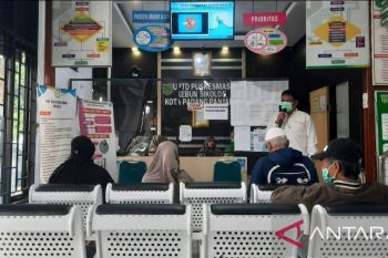 Puskesmas Kebun Sikolos berikan penyuluhan sebelum pasien berobat