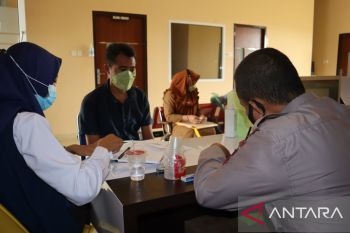 Polres OKU tes urine calon  kepala desa