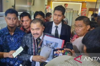 Tim kuasa hukum Brigadir J melaporkan dugaan pembunuhan berencana ke Bareskrim