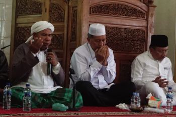 Masyarakat lestarikan tradisi doa tolak bala