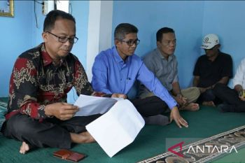 57 mustahik terima zakat Rp121 juta lebih dari Baznas Padang Panjang