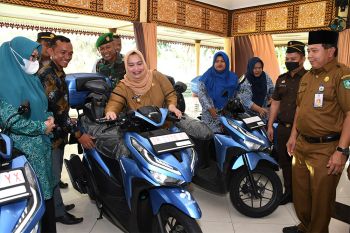 Penyuluh KB di Bengkalis dapat bantuan sepeda motor