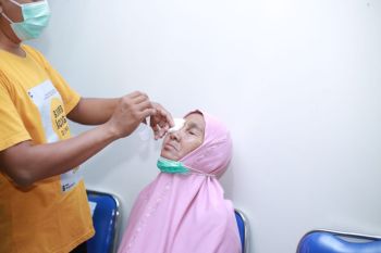 Pemkab Lombok Timur-BCA menggelar operasi katarak